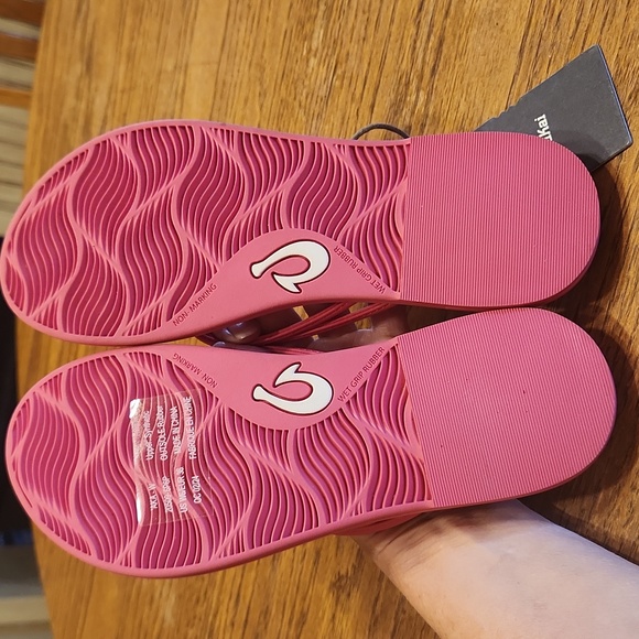 Olukai Pink Pulmeria Flop Flops Size 6 - Picture 4 of 6